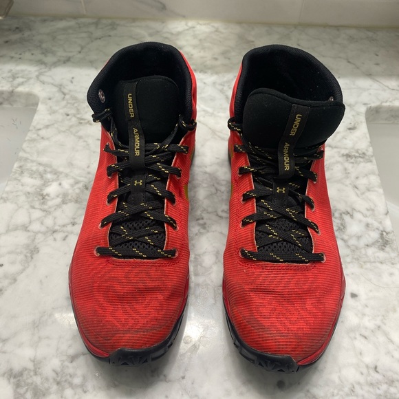 Kids Under Armour sneakers - Picture 6 of 7